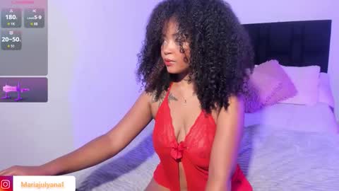 V A N E S S A  online show from September 12, 5:07 am