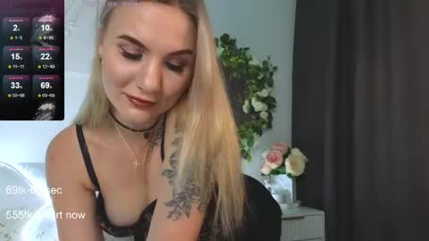 Snapshot of maria_shy_lii chatting on September 13, 8:47 am maria_shy_lii online show from September 13, 8:47 am