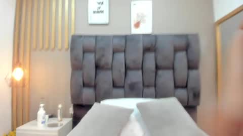 Snapshot of mariaa__fernanda chatting on February 18, 3:31 am mariaa__fernanda online show from February 18, 3:31 am