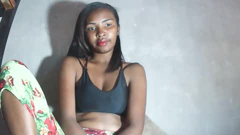 Snapshot of mariah586 chatting on December 16, 2:38 am Maria online show from December 16, 2:38 am