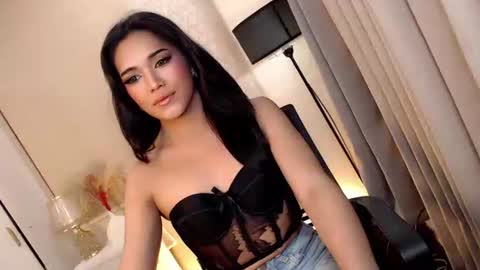 Snapshot of mariah_clara chatting on November 20, 5:45 pm mariah_clara online show from November 20, 5:45 pm
