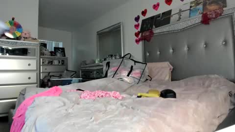 Pinkkitty online show from February 13, 12:06 am