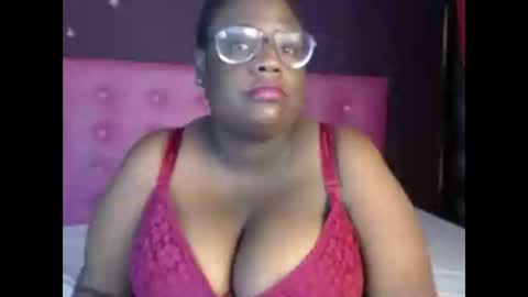 Snapshot of mariamsmith1 chatting on February 4, 1:48 pm mariamsmith1 online show from February 4, 1:48 pm