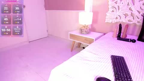 Marian Reynolds online show from January 14, 11:38 am