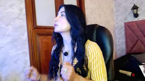 Mariana online show from December 20, 12:01 pm