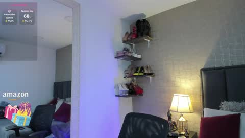 Mar y online show from September 9, 2:49 pm