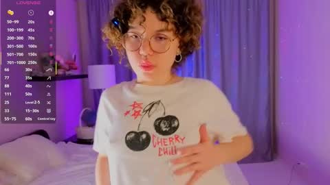 Mariana online show from November 28, 6:32 pm