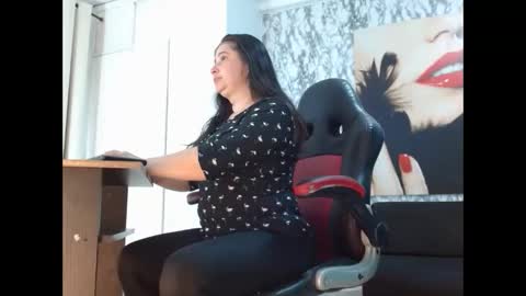 Snapshot of mariani_smith chatting on September 18, 12:29 pm Mariani online show from September 18, 12:29 pm