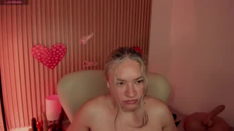 Marian Love  online show from February 15, 10:44 am