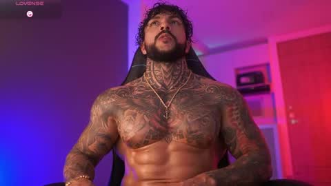 Snapshot of mariano_costa chatting on November 20, 1:50 am Mariano Costa online show from November 20, 1:50 am