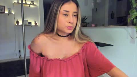 mariascarlett online show from December 4, 3:15 am