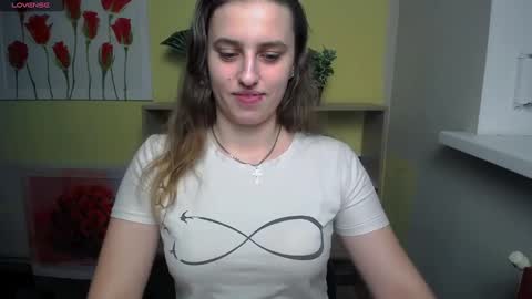 Snapshot of mariatess_ chatting on December 19, 1:29 pm Mariia online show from December 19, 1:29 pm