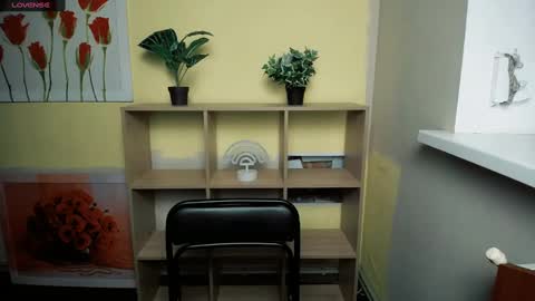 Snapshot of mariatess_ chatting on January 3, 2:19 pm Mariia online show from January 3, 2:19 pm