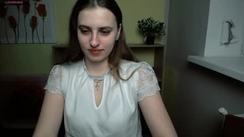 Snapshot of mariatess_ chatting on January 21, 9:35 am Mariia online show from January 21, 9:35 am
