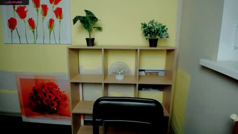 Snapshot of mariatess_ chatting on February 1, 4:33 pm Mariia online show from February 1, 4:33 pm