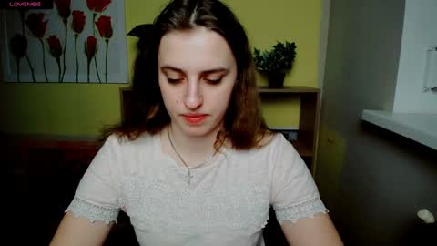 Snapshot of mariatess_ chatting on February 14, 12:14 pm Mariia online show from February 14, 12:14 pm