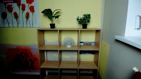 Snapshot of mariatess_ chatting on February 21, 10:07 am Mariia online show from February 21, 10:07 am