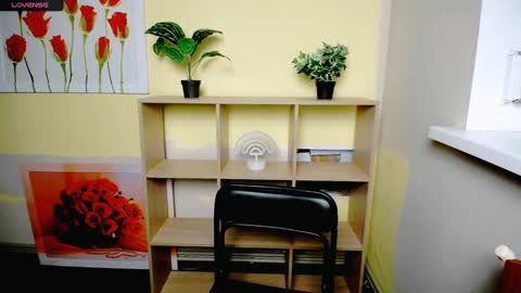 Snapshot of mariatess_ chatting on March 6, 6:16 pm Mariia online show from March 6, 6:16 pm