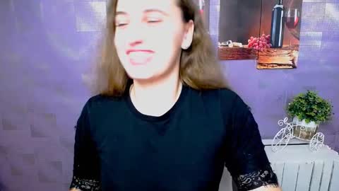 Snapshot of mariatess_ chatting on November 10, 12:59 pm Mariia online show from November 10, 12:59 pm