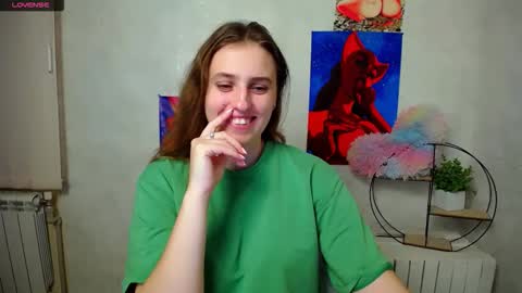 Snapshot of mariatess_ chatting on November 23, 1:55 pm Mariia online show from November 23, 1:55 pm