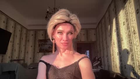 Snapshot of maridekoks chatting on February 5, 1:33 pm Mari online show from February 5, 1:33 pm