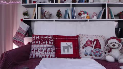 Snapshot of marie_antoinette62 chatting on January 2, 6:40 am Maria online show from January 2, 6:40 am