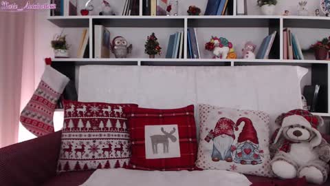 Snapshot of marie_antoinette62 chatting on January 3, 6:14 pm Maria online show from January 3, 6:14 pm