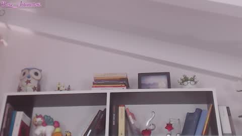 Snapshot of marie_antoinette62 chatting on October 2, 6:20 am Maria online show from October 2, 6:20 am