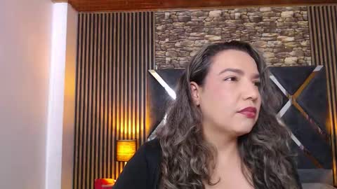 marie_hss online show from September 16, 8:10 pm