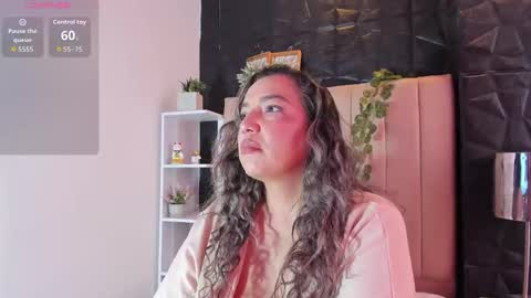 marie_hss online show from November 19, 2:39 pm