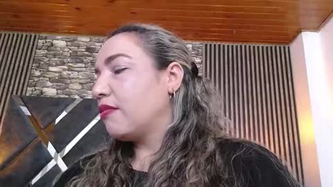 marie_hss online show from February 24, 8:07 pm