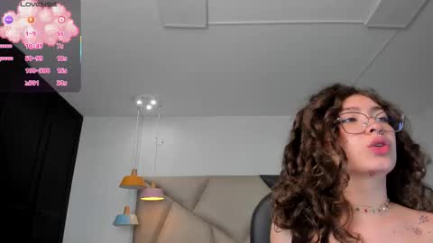 Mariee online show from March 19, 12:03 am