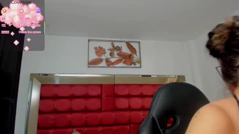 Mariee online show from March 20, 6:57 pm