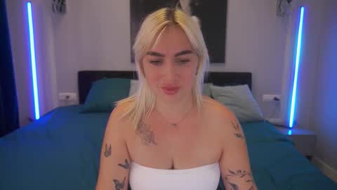 Snapshot of mariellavv chatting on September 15, 1:00 pm Mariella online show from September 15, 1:00 pm