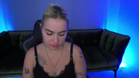 Snapshot of mariellavv chatting on September 30, 6:18 am Mariella online show from September 30, 6:18 am