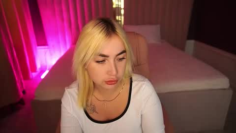 Snapshot of mariellavv chatting on October 3, 12:13 pm Mariella online show from October 3, 12:13 pm