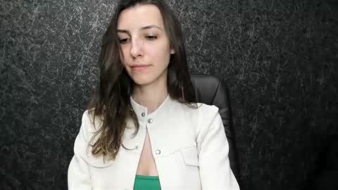 marielleanker online show from September 19, 1:51 am