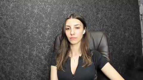 marielleanker online show from September 23, 10:51 am