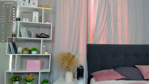 Sophia is hereTry my private online show from February 24, 9:32 am