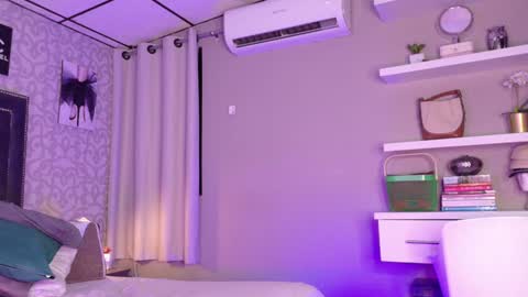 Snapshot of mariieprice chatting on December 23, 8:55 am jana price online show from December 23, 8:55 am