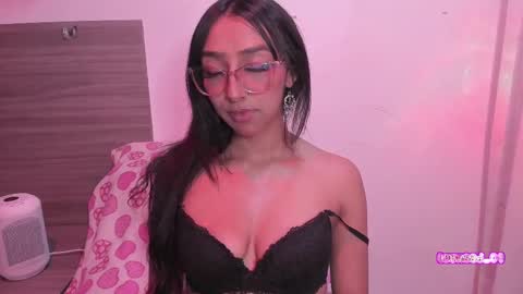 Luna Dulk online show from February 25, 6:36 am