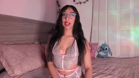 Luna Dulk online show from December 1, 9:14 am