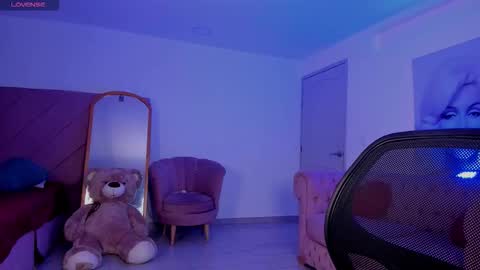 Snapshot of marily_daniela_ chatting on October 2, 2:18 am Marily Daniela online show from October 2, 2:18 am