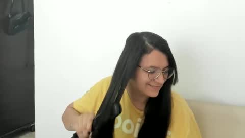 Snapshot of marilyn_garcia chatting on February 27, 7:15 pm MARILYN SEXY online show from February 27, 7:15 pm