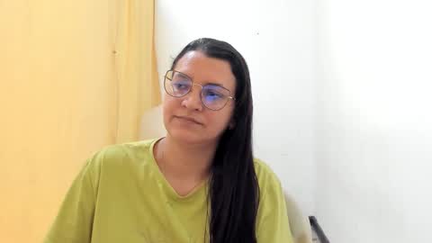 Snapshot of marilyn_garcia chatting on October 23, 3:44 pm MARILYN SEXY online show from October 23, 3:44 pm