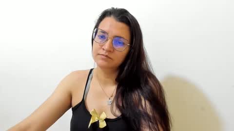 Snapshot of marilyn_garcia chatting on October 27, 12:53 pm MARILYN SEXY online show from October 27, 12:53 pm