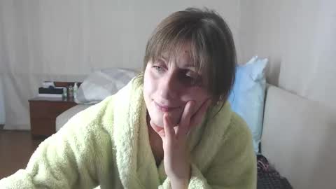 FOREVER YOURS online show from January 6, 8:01 pm