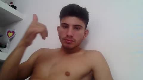 Snapshot of mariobrosss517470 chatting on December 2, 2:30 pm mariobrosss517470 online show from December 2, 2:30 pm