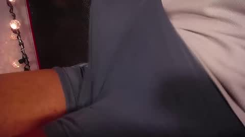 Snapshot of mariogpz chatting on March 4, 4:40 am MAarioChams online show from March 4, 4:40 am