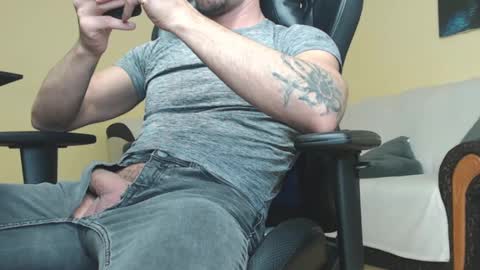 Snapshot of marioslim chatting on January 30, 4:55 pm marioslim online show from January 30, 4:55 pm